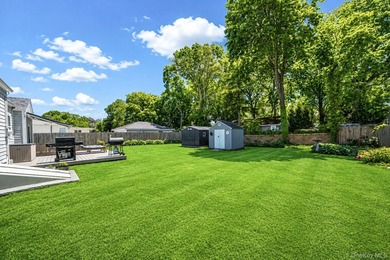 Welcome to this charming, beautifully updated Ranch featuring 2 - photo 24