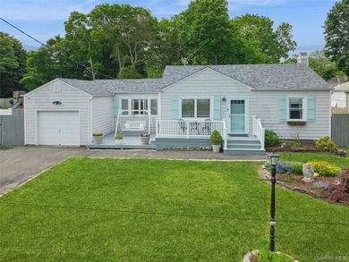 Welcome to this charming, beautifully updated Ranch featuring 2 - photo 30