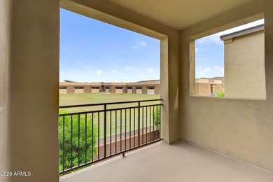 Immaculate move-in ready end-unit condo with 2 beds, 2 baths - photo 32