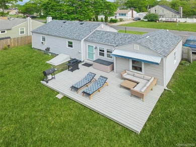 Welcome to this charming, beautifully updated Ranch featuring 2 - photo 32