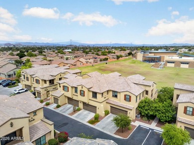 Immaculate move-in ready end-unit condo with 2 beds, 2 baths - photo 37