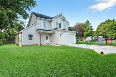 Lake Texoma Home For Sale in Pottsboro Texas