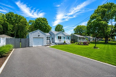 Welcome to this charming, beautifully updated Ranch featuring 2 - photo 42