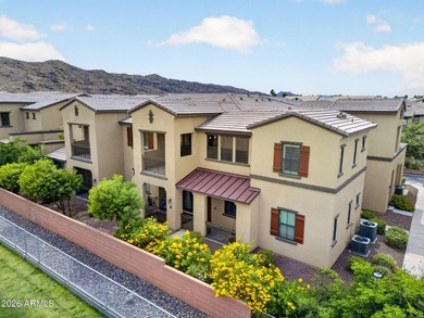 Immaculate move-in ready end-unit condo with 2 beds, 2 baths - photo 44
