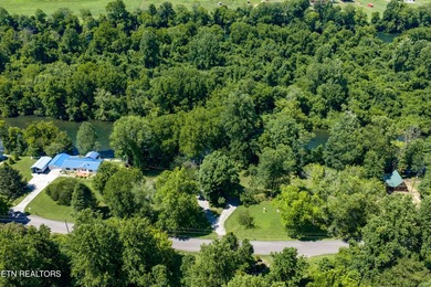 RIVERFRONT RETREAT with almost 13 acres, 300+ Feet of Clinch - photo 46