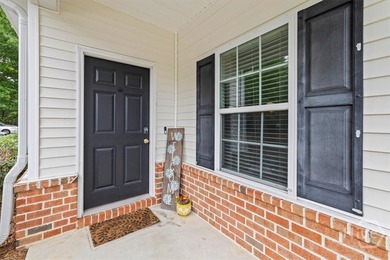 Welcome to 95 Falkland Avenue in Highlands Crossing! This - photo 3