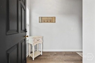 Welcome to 95 Falkland Avenue in Highlands Crossing! This - photo 4