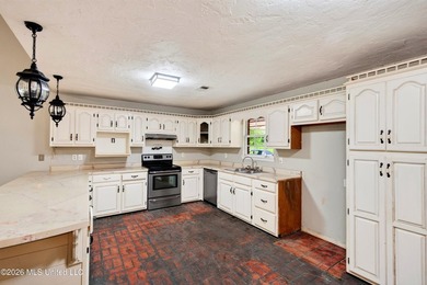 Welcome to this charming country property offering the perfect - photo 10