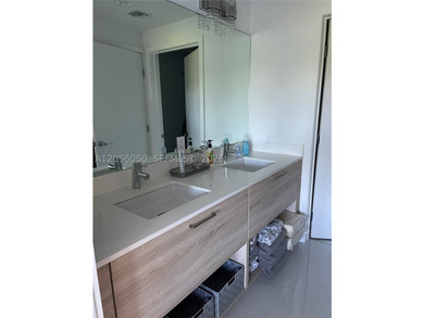 Welcome to The Harbour, one of North Miami Beach's premier - photo 2