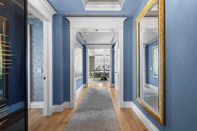 Rise Above it All! This Grand Penthouse is perched on the SE - photo 3