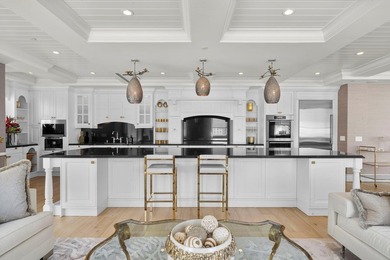 Rise Above it All! This Grand Penthouse is perched on the SE - photo 10
