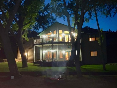 This exceptional beachfront home offers 124 feet of pristine - photo 3
