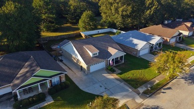 NEW YEAR, NEW PRICE & sellers are MOTIVATED!  Welcome home to