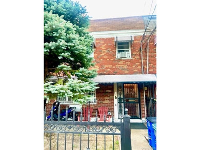 ***ACCEPTED OFFER***Modern, fully renovated 2-family duplex - photo 2
