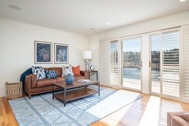 Exceptional waterfront living on Lake Hamilton! This beautifully - photo 9