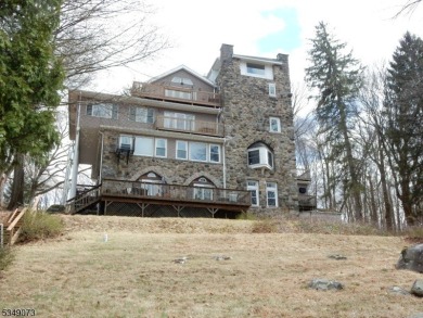 Lake Condo Sale Pending in Mount Arlington, New Jersey