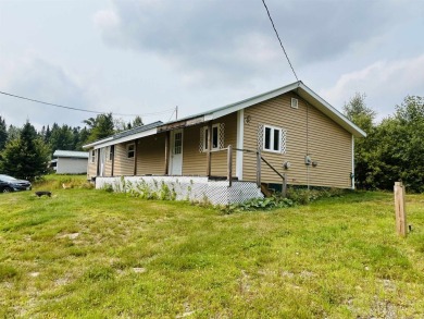 Lake Francis Home For Sale in Pittsburg New Hampshire