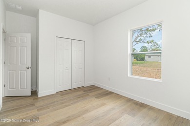 READY to move in! THE ONLY NEW CONSTRUCTION HOME IN PALM BAY - photo 11