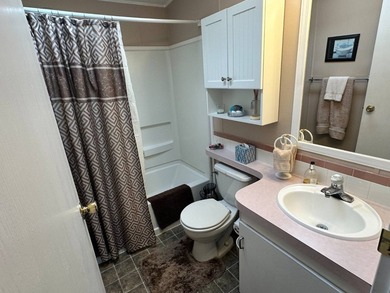 This meticulously maintained, fully furnished 2-bedroom home - photo 15