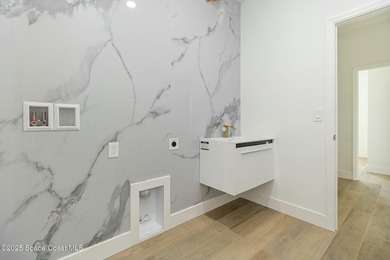 READY to move in! THE ONLY NEW CONSTRUCTION HOME IN PALM BAY - photo 16