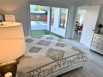 Beautiful waterfront home PROFESSIONALLY REMODELED on +9,700sf - photo 22