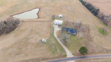 This gorgeous 68-acre estate offers the perfect blend of luxury - photo 3