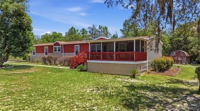 Discover the space and flexibility this charming country home - photo 1