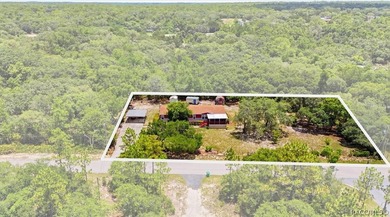 Discover the space and flexibility this charming country home - photo 2