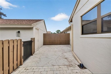 Beautifully updated villa in the centrally located community of - photo 5