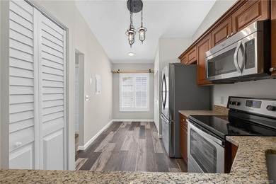 Beautifully updated villa in the centrally located community of - photo 9