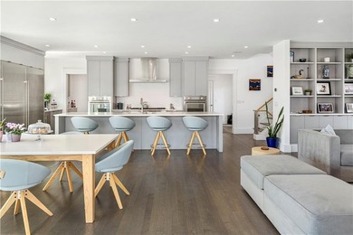 Experience beach living in this fully renovated 2022 residence - photo 11