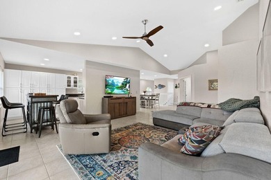 Welcome home to this beautiful 3-bedroom, 2-bath condominium - photo 15