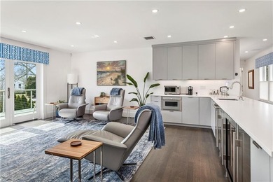 Experience beach living in this fully renovated 2022 residence - photo 23