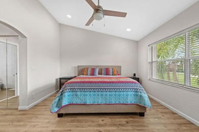 Welcome home to this beautiful 3-bedroom, 2-bath condominium - photo 32