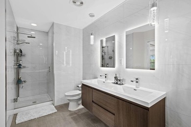 Welcome home to this beautiful 3-bedroom, 2-bath condominium - photo 38