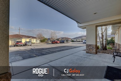 Rare opportunity in Foothills Professional Offices! Looking to