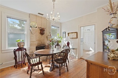 Charming Midtown brick ranch on a corner lot featuring a covered - photo 7