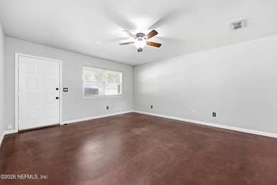 Your new 3/2 BEACH home awaits with New Hardee Siding so you can - photo 7