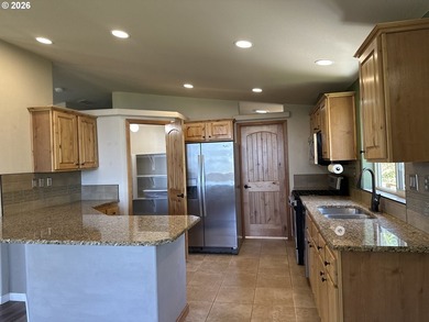 This newer 2bdrm 2 bath with study is tucked into a beautiful 1 - photo 8