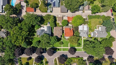 Discover the endless charm of this beautifully preserved 1923 - photo 6