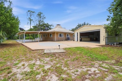 Experience waterfront living with the feel of a year-round - photo 8
