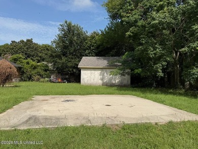 Cash-Flowing Investment on a Large Corner Lot! Situated on a - photo 5