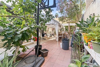Value add mixed use property for sale in Long Beach along with - photo 8