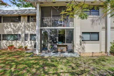Welcome home to this beautifully maintained 2-bedroom, 2-bath - photo 22