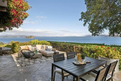 A single-level home, with 180 degree views, in a gated community - photo 3