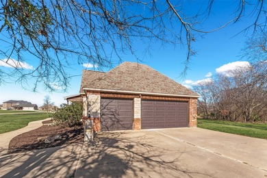 Charming Custom Retreat 1088 Shadow Lakes Drive, Wills Point, TX - photo 4