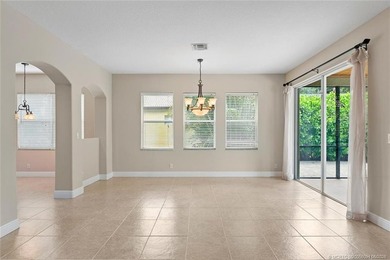 Size matters! Spacious 3,580 square foot under air pool home - photo 7