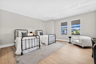 Welcome to luxury waterfront living in the prestigious community - photo 52