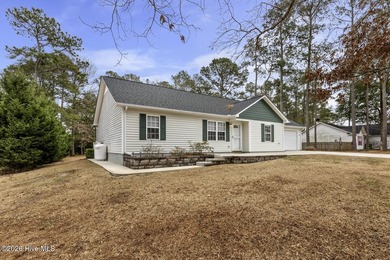 Welcome to 309 Jacquline Street in Havelock -- a beautifully - photo 3