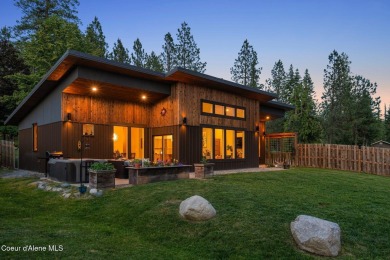 Lake Home For Sale in Hope, Idaho